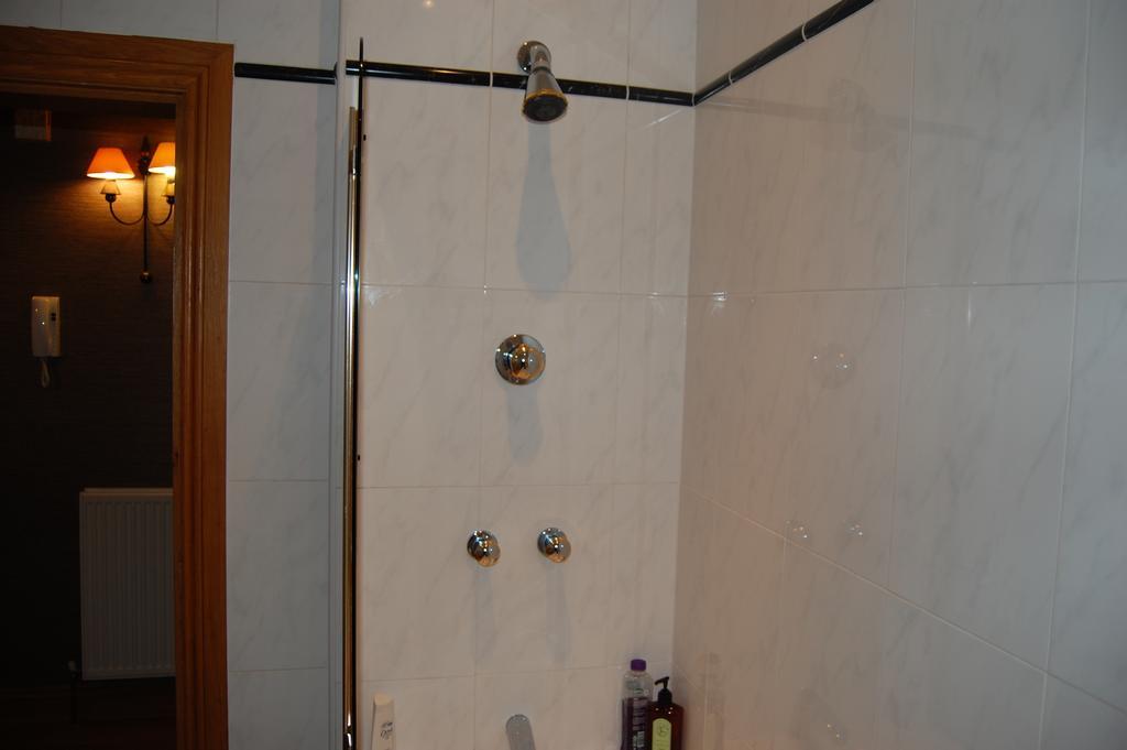 Lomond Castle Apartment Balloch Quarto foto
